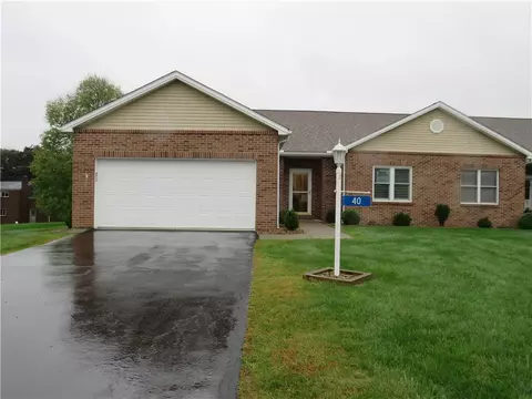 40 Wynfield Ln, New Wilmington, PA 16142