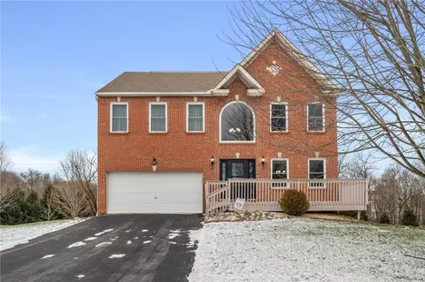 106 Pasture Crossing Dr, Sarver, PA 16055