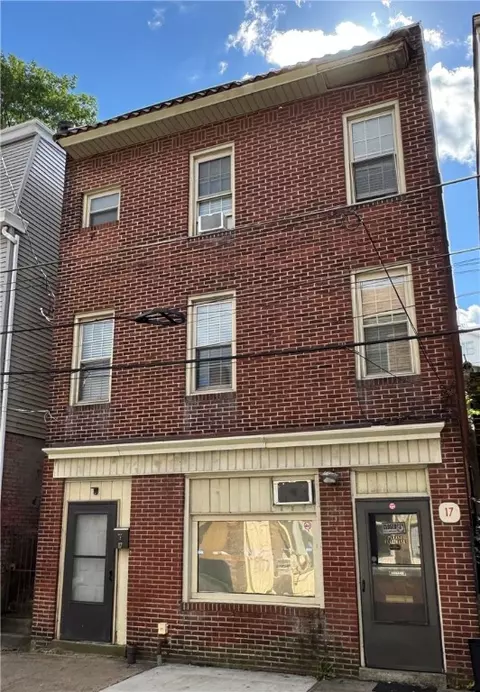 17 Southern Ave, Pittsburgh, PA 15211