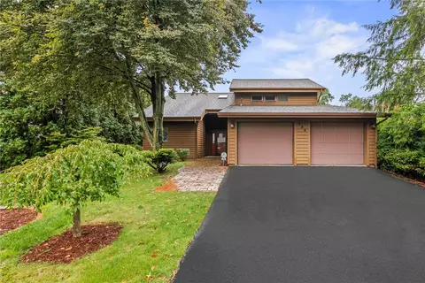 195 Jonathan Pl, Hermitage, PA 16148