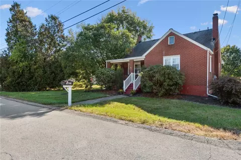 10456 Cannas St, Irwin, PA 15642