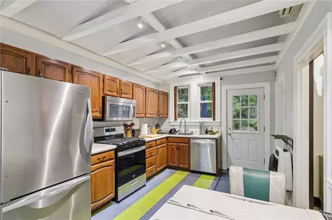 446 Bascom Ave, Pittsburgh, PA 15214 photo 9