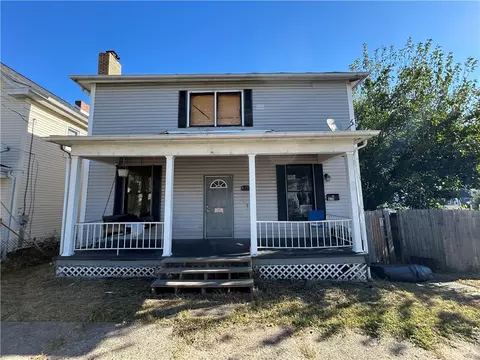 828 Crest Ave, Charleroi, PA 15022