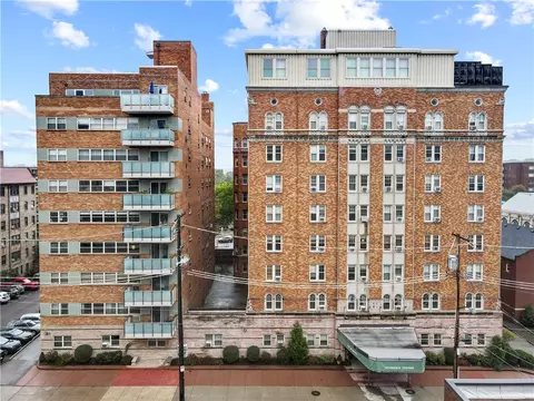 144 N Dithridge St #411, Pittsburgh, PA 15213