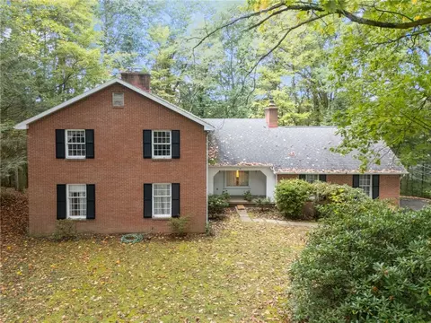 8 Bayard Ave, Greensburg, PA 15601