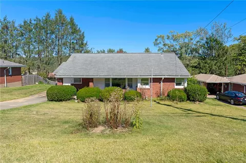 1102 Clydesdale Ave, Mckeesport, PA 15135
