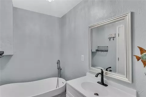 Bath - 106 Long Dr, Irwin, PA 15642 photo 1 of 4