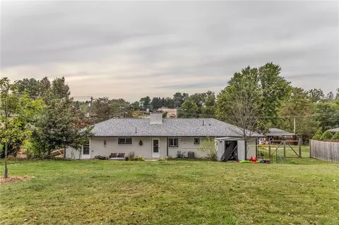 Exterior - 106 Long Dr, Irwin, PA 15642 photo 5 of 9