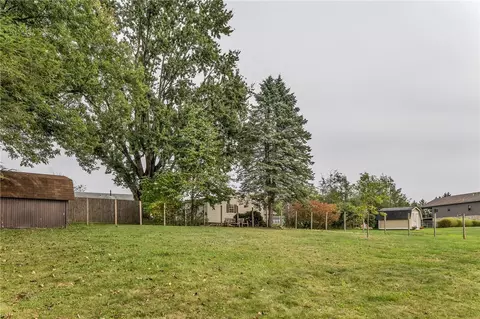 Exterior - 106 Long Dr, Irwin, PA 15642 photo 6 of 9