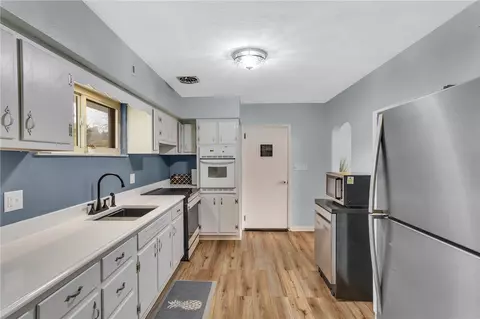 Kitchen - 106 Long Dr, Irwin, PA 15642 photo 1 of 1