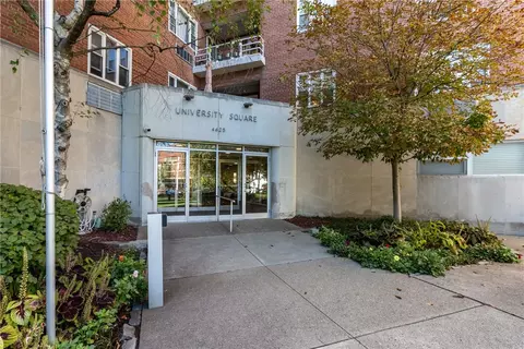 4625 Fifth Ave #206, Pittsburgh, PA 15213