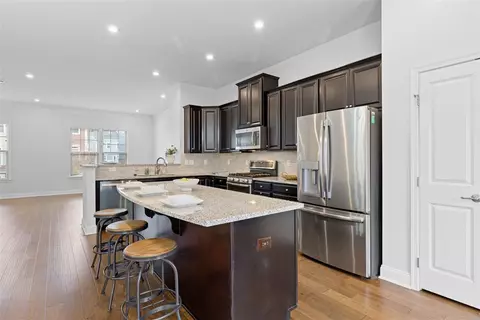 Kitchen - 514 Tuscarora Rd, Mars, PA 16046 photo 2 of 6