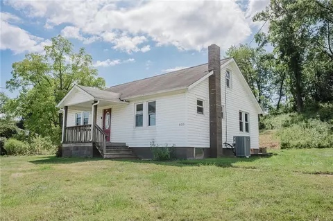 830 Indiana Ave, Blairsville, PA 15717