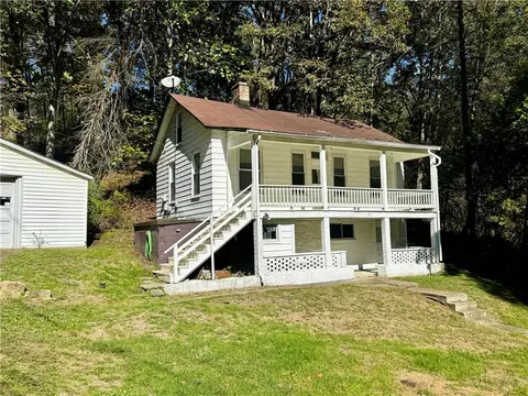 299 Stone Quarry Rd, Monaca, PA 15061 photo 2