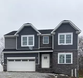 426 Millstone Ln, Finleyville, PA 15332
