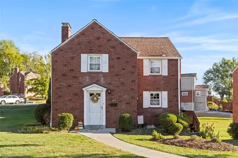 4105 Mckee Dr, Pittsburgh, PA 15236