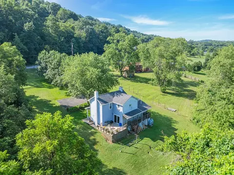 959 Independence Rd, Aliquippa, PA 15001