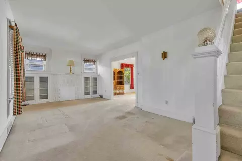 Living - 938 Atlantic Ave, Monaca, PA 15061 photo 4 of 4