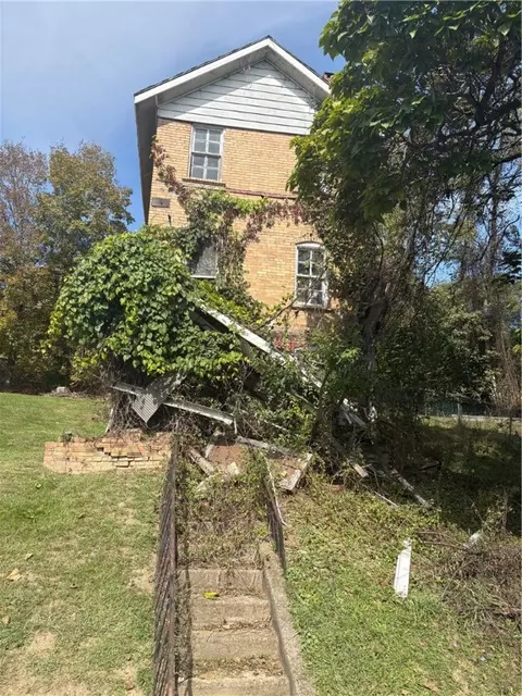 310 2nd St, Marianna, PA 15345