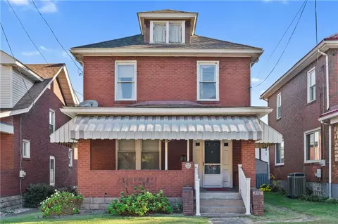 422 N 3rd St, Clairton, PA 15025