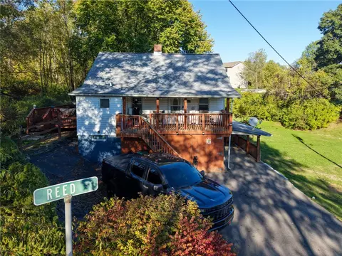 134 Reed St, Burgettstown, PA 15021