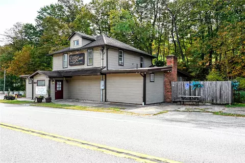 807 Dry Run Rd, Monongahela, PA 15063