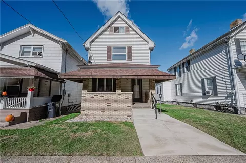 631 6th Ave, Ford City, PA 16226
