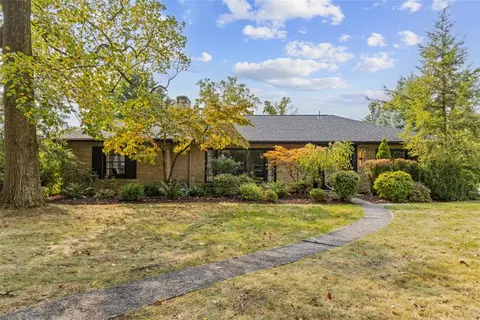 312 Old Clairton Rd, Pittsburgh, PA 15236