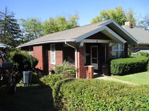 66 Beaver St, Ambridge, PA 15003