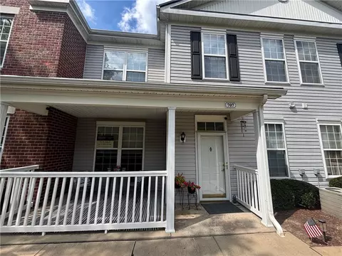 707 Sonie Dr, Sewickley, PA 15143
