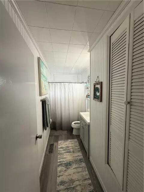 Bath - 10748 Crestview, Irwin, PA 15642 photo 1 of 2