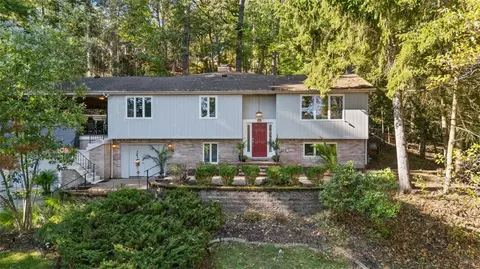 106 Dogwood Ln, Mcknight, PA 15237