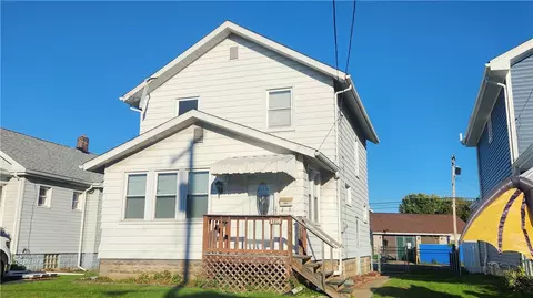 1116 Dallas Ave, Natrona Heights, PA 15065