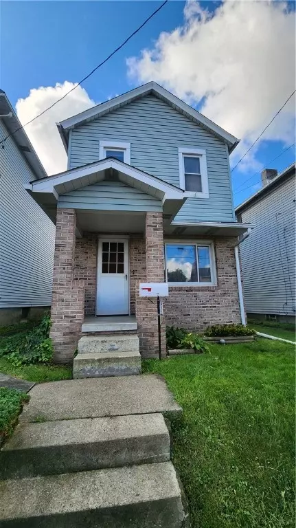 431 Longfellow St, Vandergrift, PA 15690 photo 1