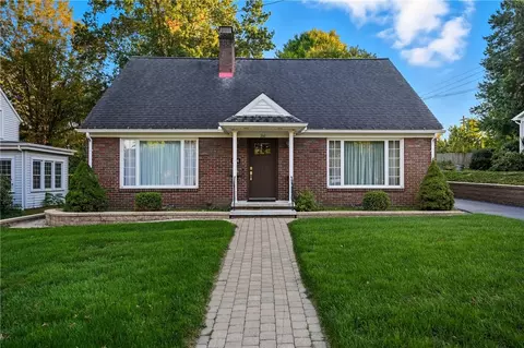 216 Vine Ct, New Wilmington, PA 16142