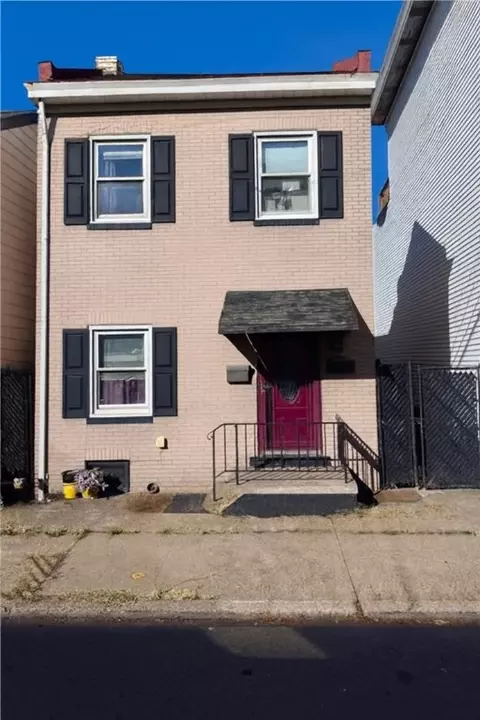 1717 Sidney St, Pittsburgh, PA 15203