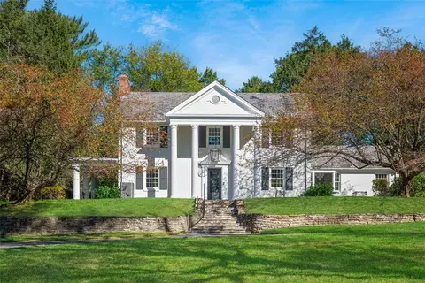 129 South Dr, Pittsburgh, PA 15238
