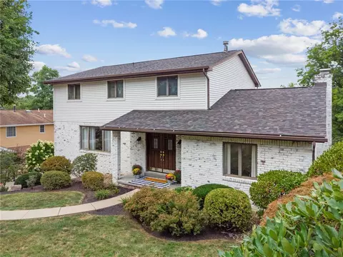 670 Vincent Dr, Irwin, PA 15642