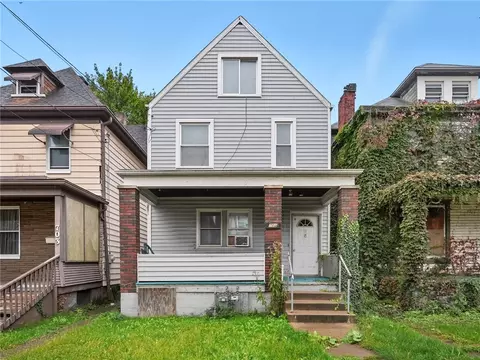 705 Russellwood Ave, Mckees Rocks, PA 15136