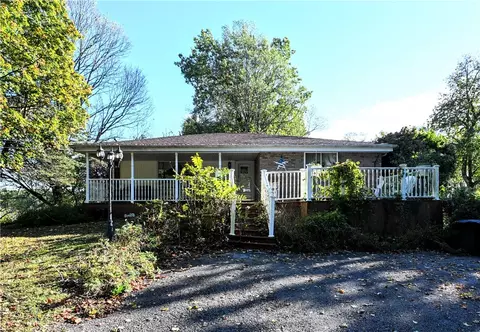 546 Salem Church Rd, Rostraver, PA 15012