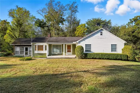 6453 Old Pulaski Rd, New Wilmington, PA 16142