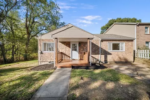 154 Sunset Blvd, Aliquippa, PA 15001