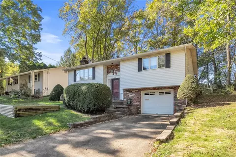 118 Wayne Ave, Zelienople, PA 16063