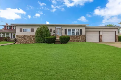 1105 Darlington Rd, Beaver Falls, PA 15010