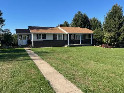 116 Woodland Acres Ln, Rostraver, PA 15012