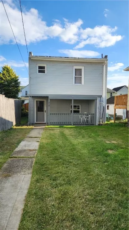 219 Quay St, East Vandergrift, PA 15629