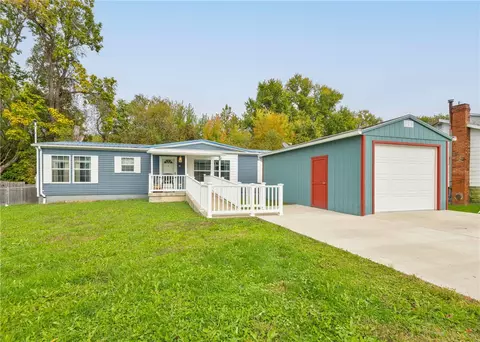 104 Fair St, Carmichaels, PA 15320