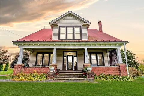 539 Main St, Addison, PA 15411