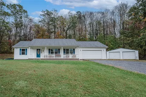 293 Hillcrest St, Northern Cambria, PA 15714