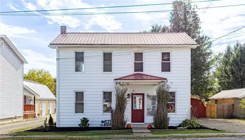 489 Indiana Rd, Creekside, PA 15732